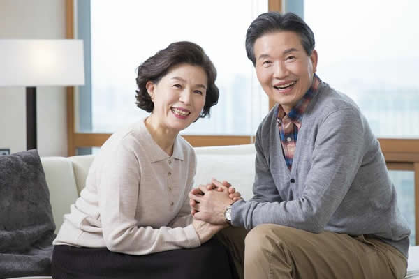 60岁的离婚女士二婚相亲成功了，中老年也能幸福再婚